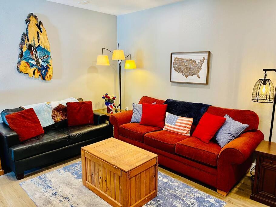 Eagle Nest River Views Hot Tub Games Sleeps 6 Ahwahnee Exterior photo